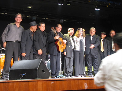 キューバ音楽楽団La charanga del puertoのカーテンコール